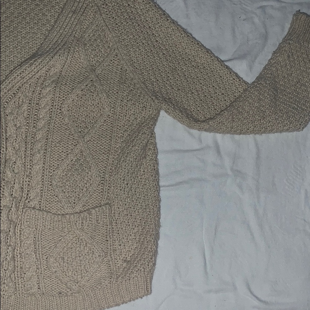 Sweater - Picture 2 of 4